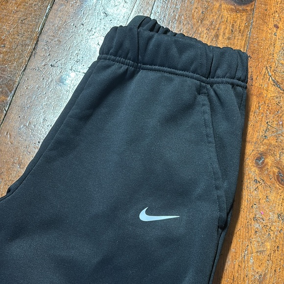 Nike joggers - Picture 3 of 5